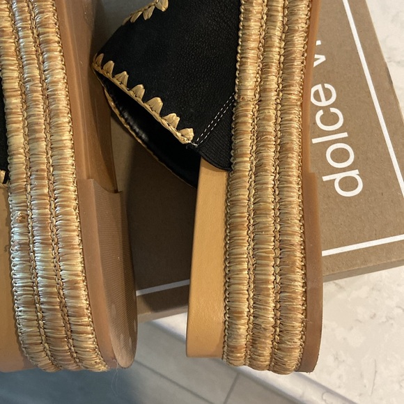 Dolce Vita Wanika Sandal - Picture 5 of 8